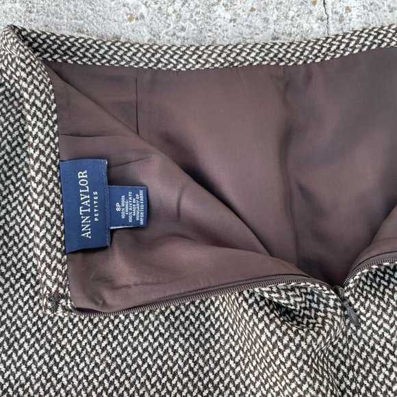 Ann Taylor Women Skirt Brown 100% Wool A Line Skirt Size 8P - Picture 7 of 7